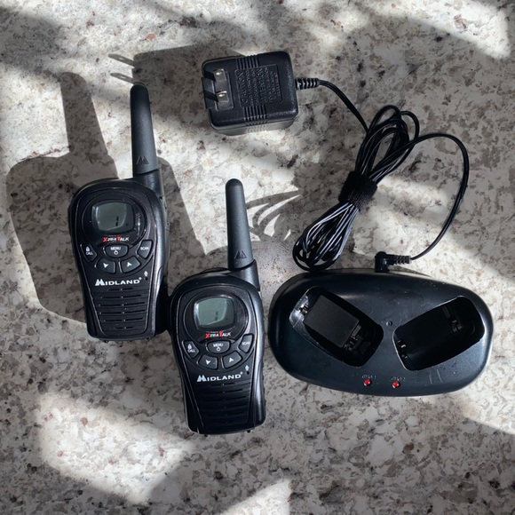 Midland - LXT500VP3, 22 Channel FRS Walkie Talkie’s (Pair Pack) (Black) - Picture 10 of 10